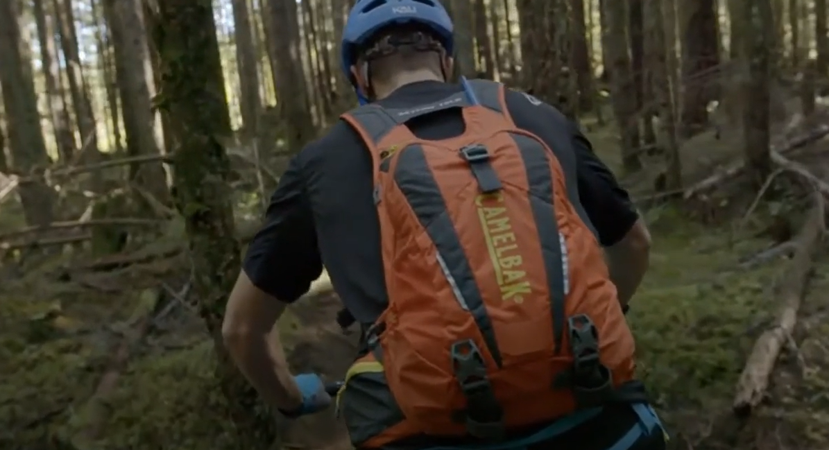 camelbak mountain biking hydration packountain biking hydration pack