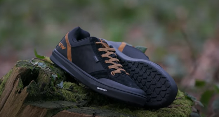 best mtb flat pedal shoes