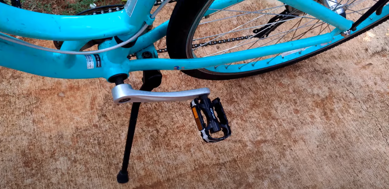 Best Bike Kickstands: Top 6 Single & Double-Leg Kickstands - Bicyclyas